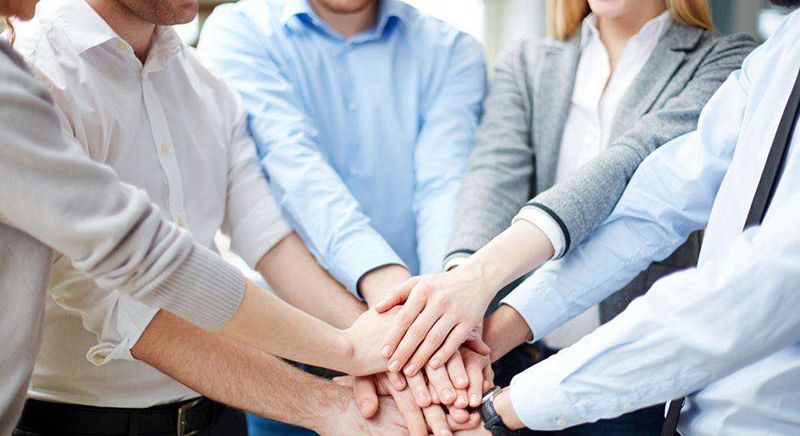 面對職場中的有問題的老員工，作為管理層該如何處理